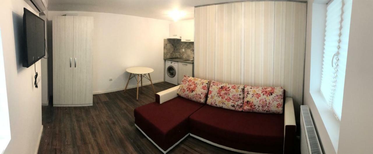 Stanford Apartments Boekarest Buitenkant foto